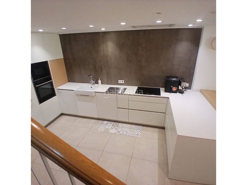 Foto 8e9c60fb-4017-4eab-aee4-964f587ade33. Casa amb calefacció aparcament a Ca n'Aurell Terrassa