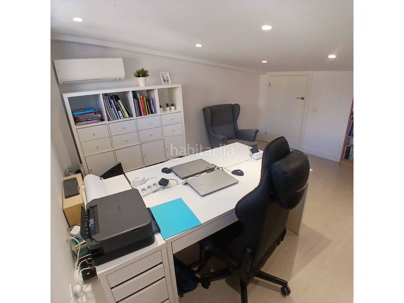 Foto 91eb9ea9-2622-45d5-b014-b63aa84d6285. Casa amb calefacció aparcament a Ca n'Aurell Terrassa