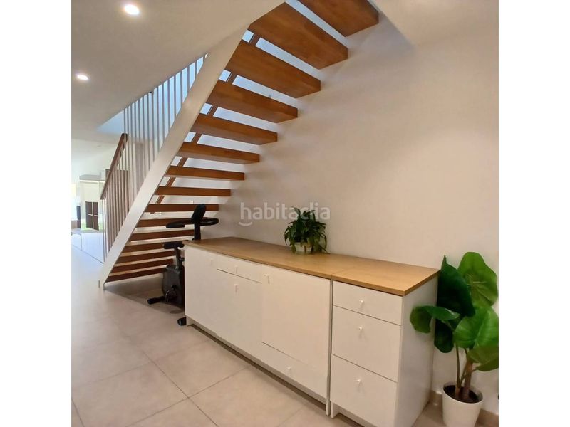 Foto a0355014-b516-4cd0-8181-c40799f8ff69. Casa amb calefacció aparcament a Ca n'Aurell Terrassa