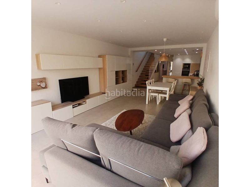 Foto bfc34bc0-97a1-4ccd-939d-d21fbf15ef92. Casa amb calefacció aparcament a Ca n'Aurell Terrassa