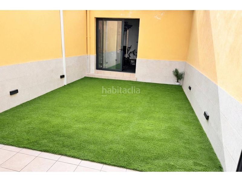 Foto f0e22885-3752-4a00-a607-e7e9c81a6d75. Casa amb calefacció aparcament a Ca n'Aurell Terrassa