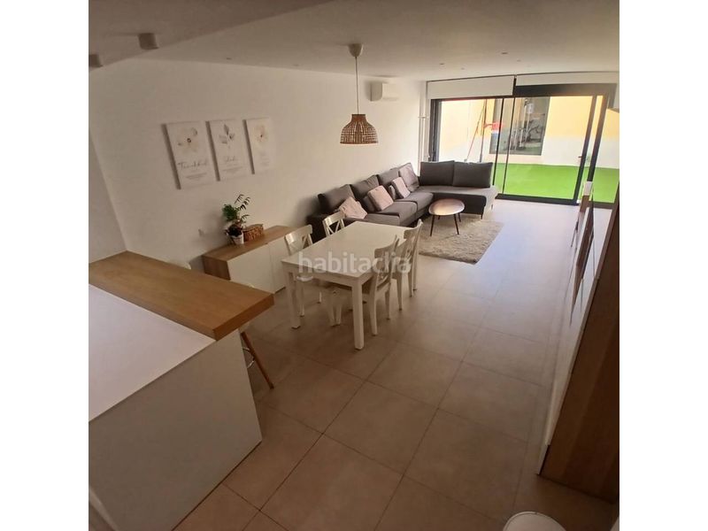 Foto eeaa04e7-4795-4370-bbd0-57579bc86051. Casa amb calefacció aparcament a Ca n'Aurell Terrassa