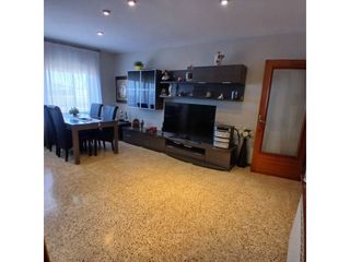 Penthouse in Ca n'Aurell. Ático en ca naurell, terrassa