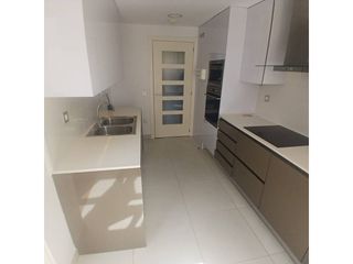 Appartement  Calle estatut. Magnifico piso seminuevo solo 5 años en zona excepcional