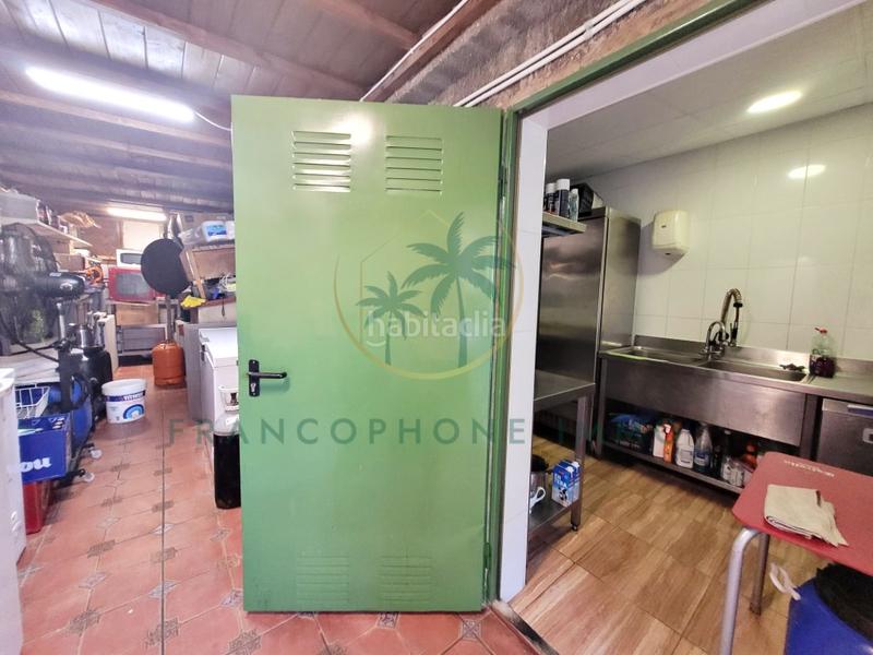 Foto 6c4b2fad-9122-423d-84ec-8f4cac1fd431. Local comercial en carrer rap 3 restaurante totalmente equipado apartamento de 2 habitaciones a 350m de la playa en Dénia