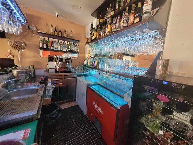 Foto bdab69af-4b72-4dbc-aba2-1a3be9d1f569. Local comercial en carrer rap 3 restaurante totalmente equipado apartamento de 2 habitaciones a 350m de la playa en Dénia