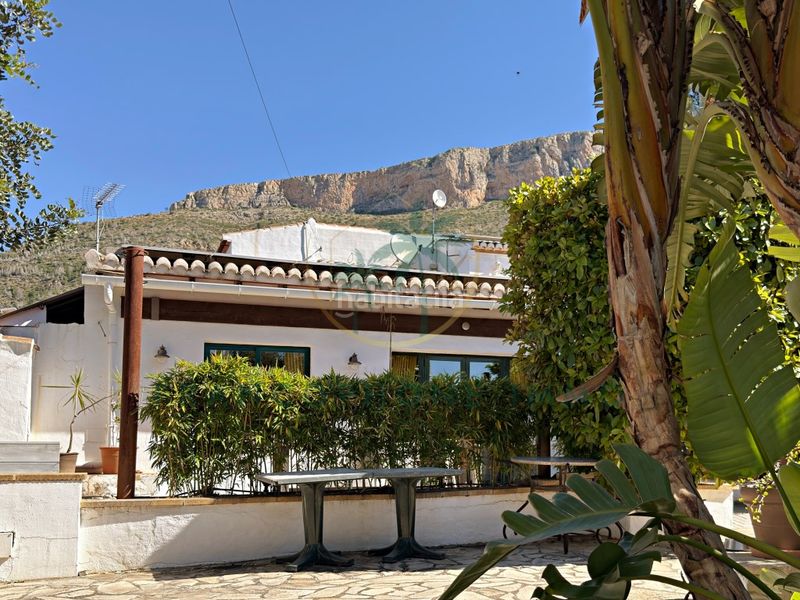 Foto bebf7e36-fa89-438d-ba62-afc2a520adab. Local comercial a Montgó - Ermita Xàbia