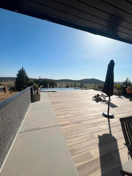 Foto eed9ab13-4f44-41b0-a2c9-63a5b7541a52. Chalet de diseño en Ruta de la Plata Cáceres