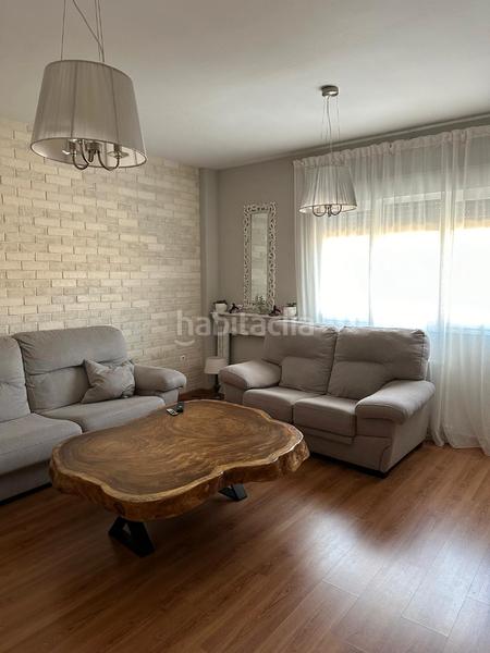 Foto 02e010d5-76e4-4700-998b-33301e39b6dc. Chalet mit heizung parking in Montesol - Mejostilla Cáceres