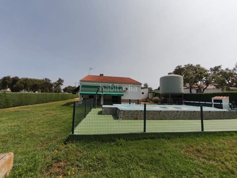 Foto c8164e6a-f038-4c61-b8cf-ed95135df8b6. Chalet con camino parcheggio piscina in Valdesalor - Rincón de Ballesteros Cáceres