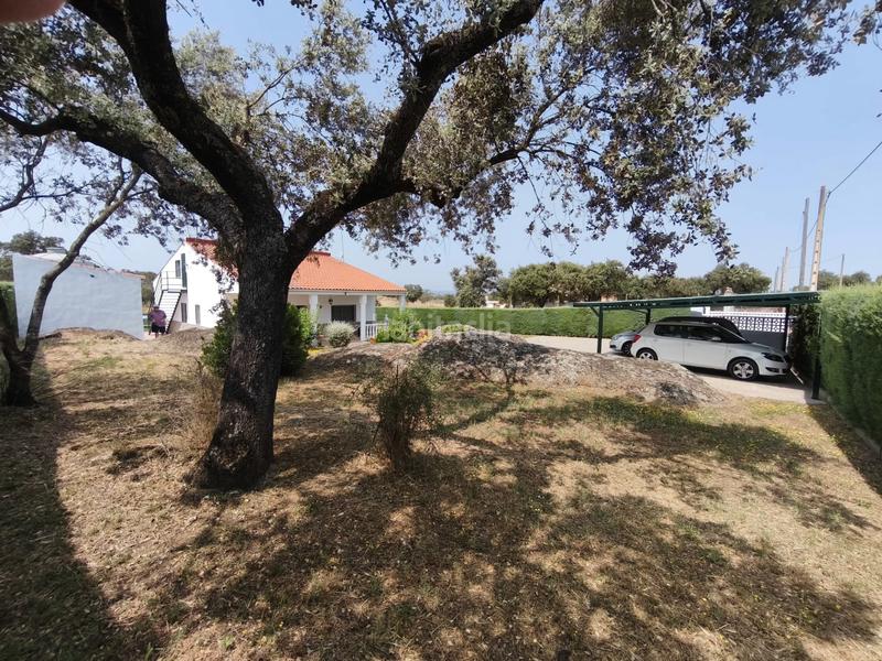 Foto dc8e7415-bd61-491d-ae1c-a7e536bd7f57. Chalet con camino parcheggio piscina in Valdesalor - Rincón de Ballesteros Cáceres