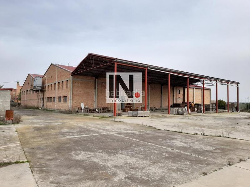 Foto 58746cbd-b4d1-4950-a21e-f1a1428f330c. Nau industrial a Partides Rurals Lleida