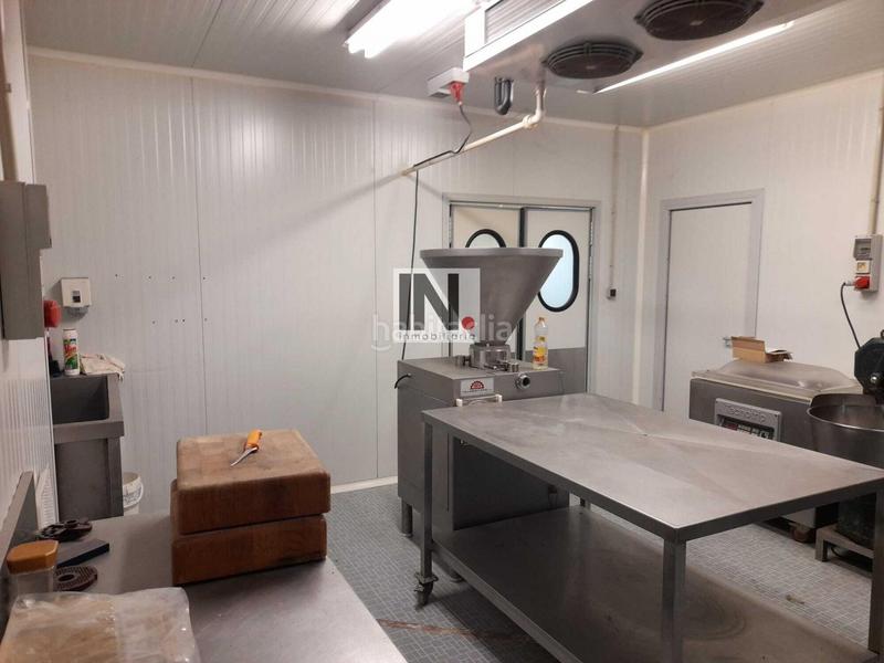 Foto 7e7d1e53-82ce-4f5d-aa7d-447b0ef8e56f. Alquiler local comercial  en alquiler en Pardinyes en Lleida