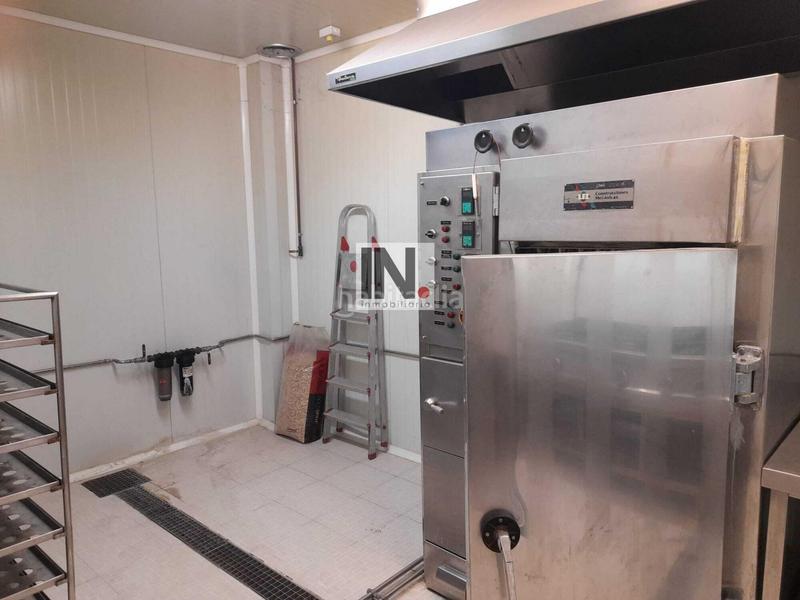 Foto 0d9976d5-b89c-437f-b246-62ca2284afc0. Lloguer local comercial a Pardinyes Lleida