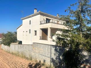 Xalet  De les oliveres. Casa en venta en tarrega