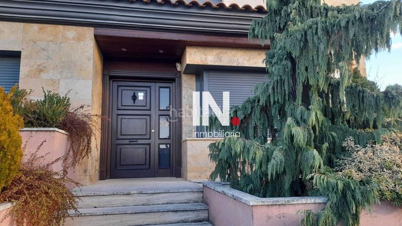 Foto 9052b19b-aca4-430a-a1dd-93e787564e99. Xalet amb aparcament piscina a Alpicat