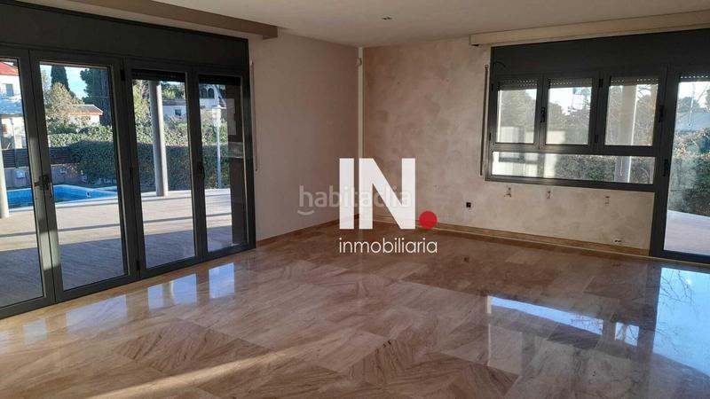 Foto a089578e-b66a-4e0f-819c-55d765622024. Xalet amb aparcament piscina a Alpicat