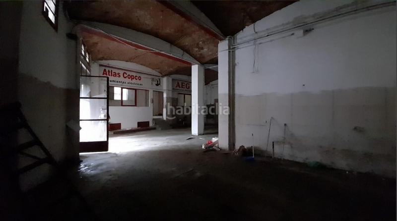 Foto 15e9b416-3409-42fe-8bee-d7e240641dde. Alquiler local comercial en de l'anselm clavé 37 alquiler local comercial esquinero en Lleida