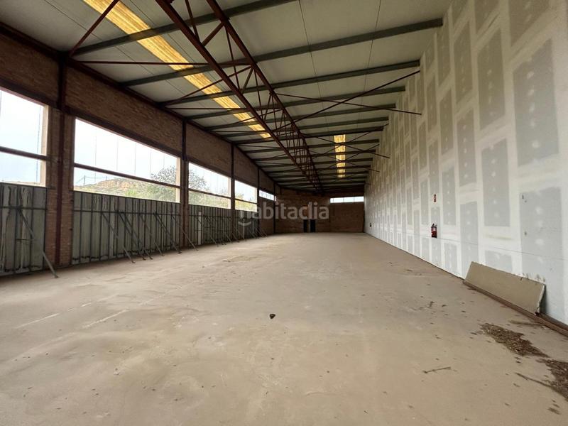 Foto 609f6896-7111-4d57-a536-c273a5846fa4. Fabrikhalle in mariola 53 in La Caparrella Lleida