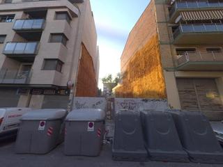 Terreny residencial  Germans izquierdo. Edificio en construcción paralizada en lleida