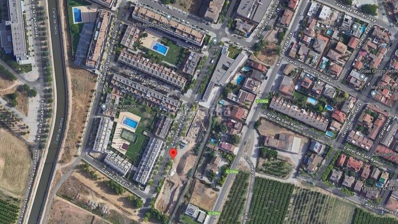 Foto c98ff6e1-70bb-4b06-8192-6a89edbad886. Reihenhaus mit heizung parking in La Bordeta Lleida