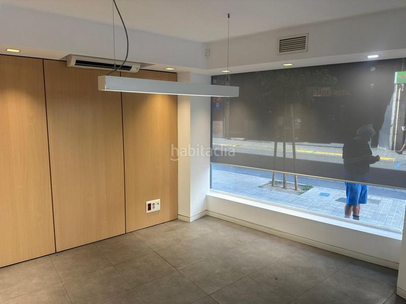 Foto 7e6986b4-b1de-4583-b051-42620b7e4e3e. Alquiler local comercial en del bisbe ruano 9 local esquinero en alquiler zona alta en Lleida