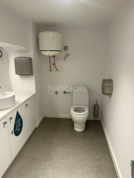 Foto 1ec7c408-719f-4bd8-b898-43d1eda7dfe9. Lloguer local comercial a del bisbe ruano 9 a Instituts-Universitat Lleida