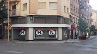 Lloguer Local Comercial a Del bisbe ruano 9. Local esquinero en alquiler  zona alta