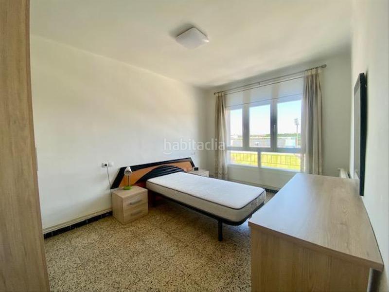 Foto 5e080d19-77d6-4fa8-9e9f-82bf11e9f6e4. Pis amb calefacció a Joc de la Bola - Camps d'Esports Lleida