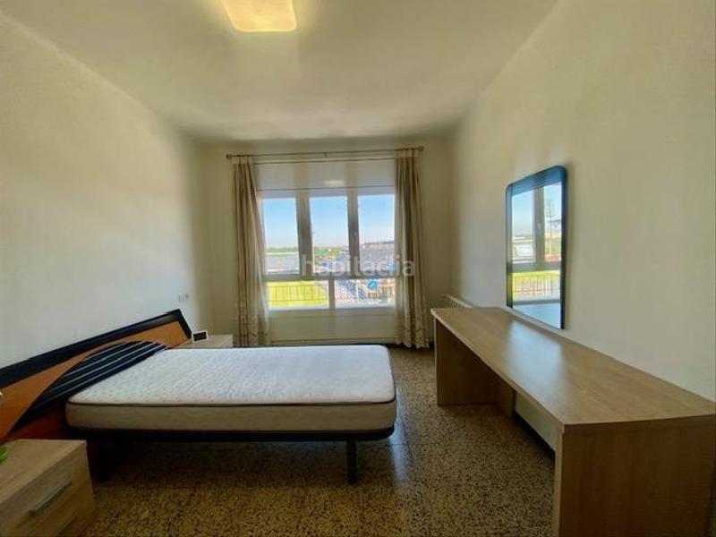 Foto bd9e2d62-b120-45c4-9581-77a1ce8bb878. Pis amb calefacció a Joc de la Bola - Camps d'Esports Lleida