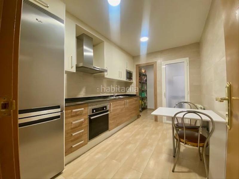 Foto c1a7b395-35a4-494e-9e3e-6a1b5faf81e9. Pis amb calefacció a Joc de la Bola - Camps d'Esports Lleida