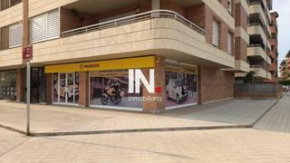 Lloguer Local Comercial  Segrià. Local comercial en la calle segrià, lleida