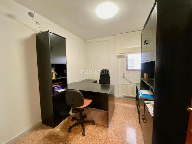 Foto 4ec29007-aed2-4917-aca0-b3052d9ac8a0. Piso  céntrico con terraza, parking y traster zona paseo de ronda en Lleida