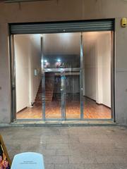 Location Local commercial  Del carme. Alquiler de locales comerciales en el centro de lleida  calle de