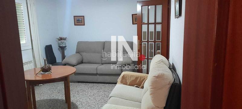 Foto 036a5753-48c6-4857-8578-94b478cd65cf. Reihenhaus mit heizung parking in Magraners Lleida