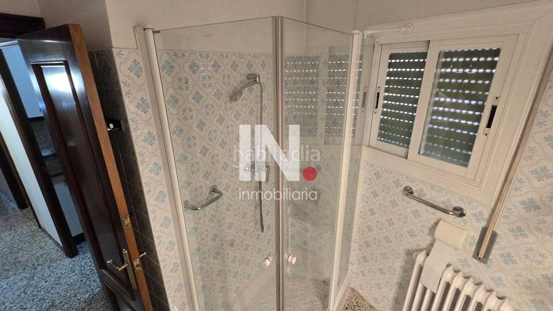 Foto 4ac03f4d-bf2c-40f1-b35e-42844683688a. Reihenhaus mit heizung parking in Magraners Lleida