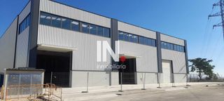 Miete Fabrikhalle in Magraners. Naves en alquiler en el polígon dels frares  lleida