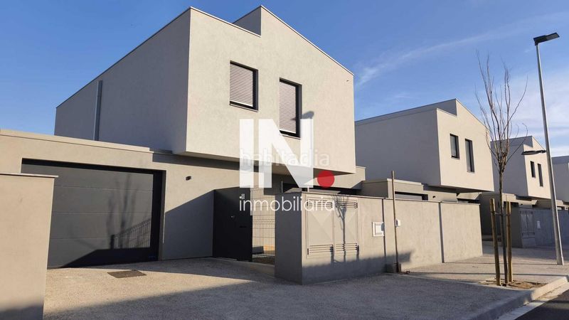 Foto 1d46dfb1-4dee-4838-9747-2b06ef6ab3c2. Casa amb aparcament a Ciutat Jardí Lleida