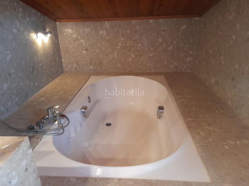 Foto 078b9412-5109-4283-a941-0a1874897df2. Dúplex amb calefacció aparcament a Instituts-Universitat Lleida