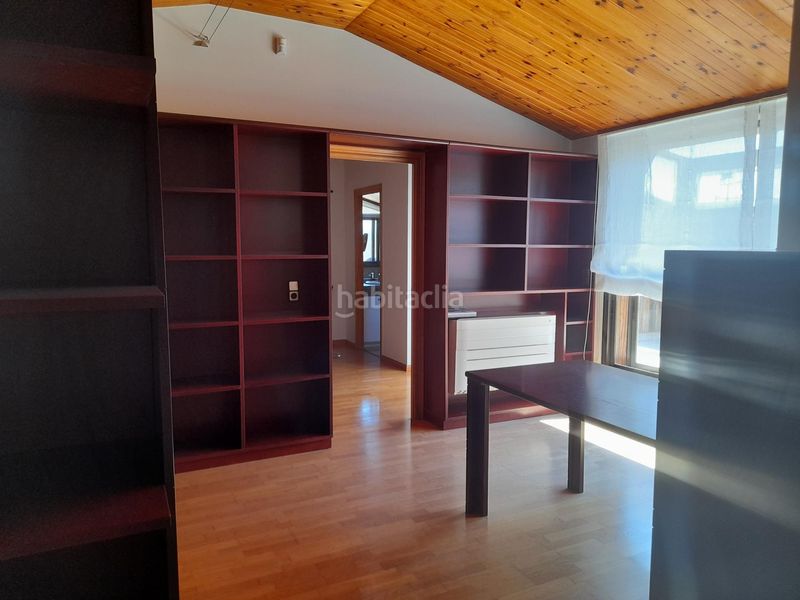 Foto c67c2809-cb91-4b02-a0c8-a3dfde74f4bc. Dúplex amb calefacció aparcament a Instituts-Universitat Lleida