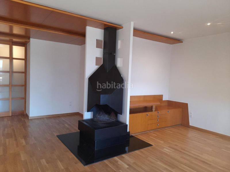 Foto f9b36dc8-3c1c-4221-bc87-f8f451c13e40. Dúplex amb calefacció aparcament a Instituts-Universitat Lleida