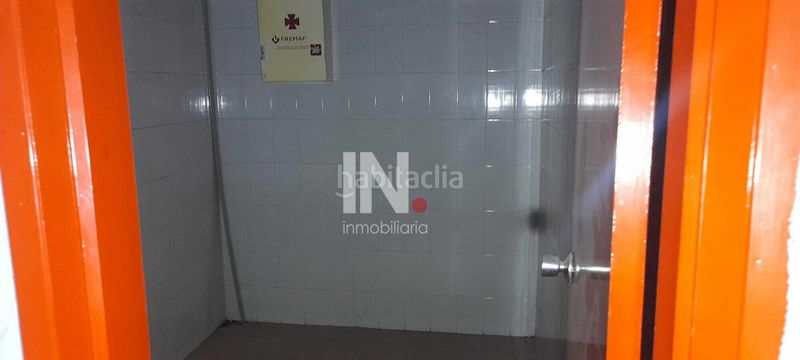 Foto 89838751-811a-44b1-a7f3-36fa6ef8021d. Local comercial a Príncep de Viana-Clot-Xalets Humbert Torres Lleida