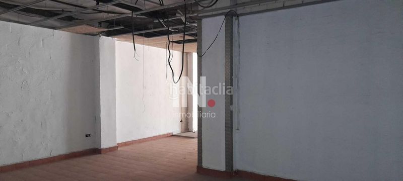 Foto e2b96c2c-b3b1-47d9-ba17-aed8d0f0e198. Local comercial a Príncep de Viana-Clot-Xalets Humbert Torres Lleida