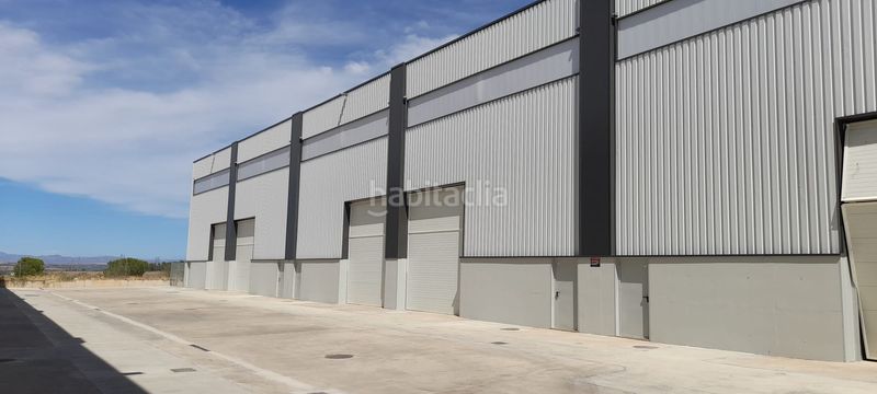 Foto d4214607-73c9-40ca-9dfa-e74b2dcf0a76. Miete fabrikhalle in Magraners Lleida