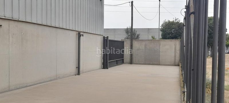 Foto d3c2d839-fb32-48b7-810e-fef80f600067. Nave industrial oportunidad única! nave industrial en polígono dels frares lista para entrar en Lleida