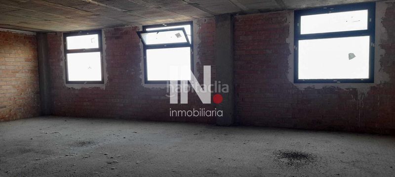 Foto 7babb143-7446-4676-b439-390f922d3aab. Local comercial a Rosselló