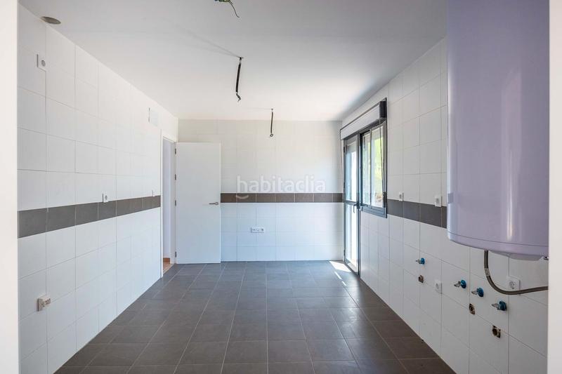 Foto a58e1895-c9df-433a-a847-70976536b1ba. Chalet en calle majuelo 22 ¡majestuoso chalet independiente en pajanosas! en Guillena