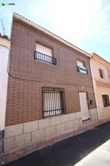 Casa a Menasalbas. Menasalbas, 4 dorm.,  2 baños, salon, cocina indep. lista para h