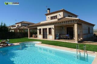Xalet a Layos. Oportunidad  layos  urb. campo de golf, chalet independiente 4 d
