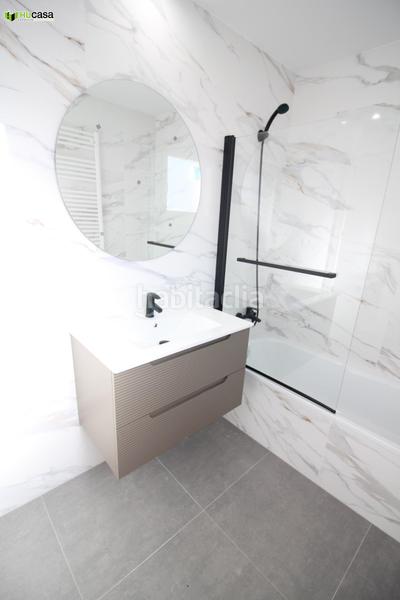 Foto 99abb332-4875-4acc-9332-85d09e898860. Casa adossada amb calefacció aparcament a Polán